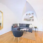 Center Modling