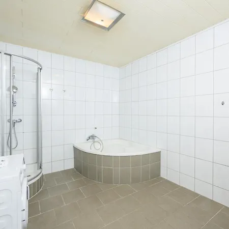 Center شقة مودلينغ