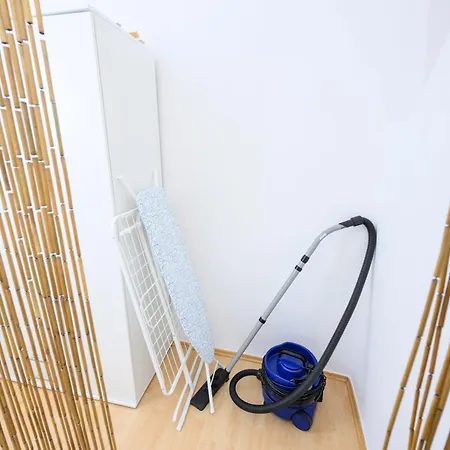 Center مودلينغ