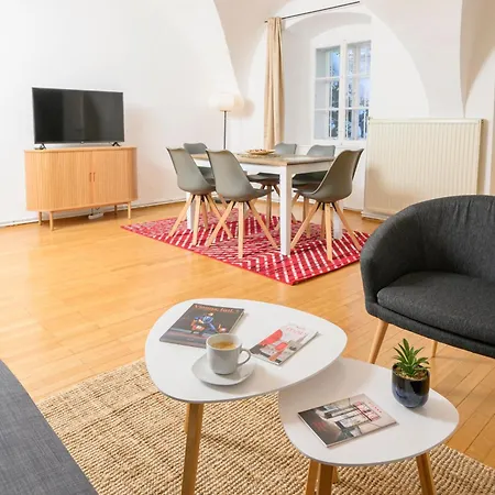 Center Apartment Modling